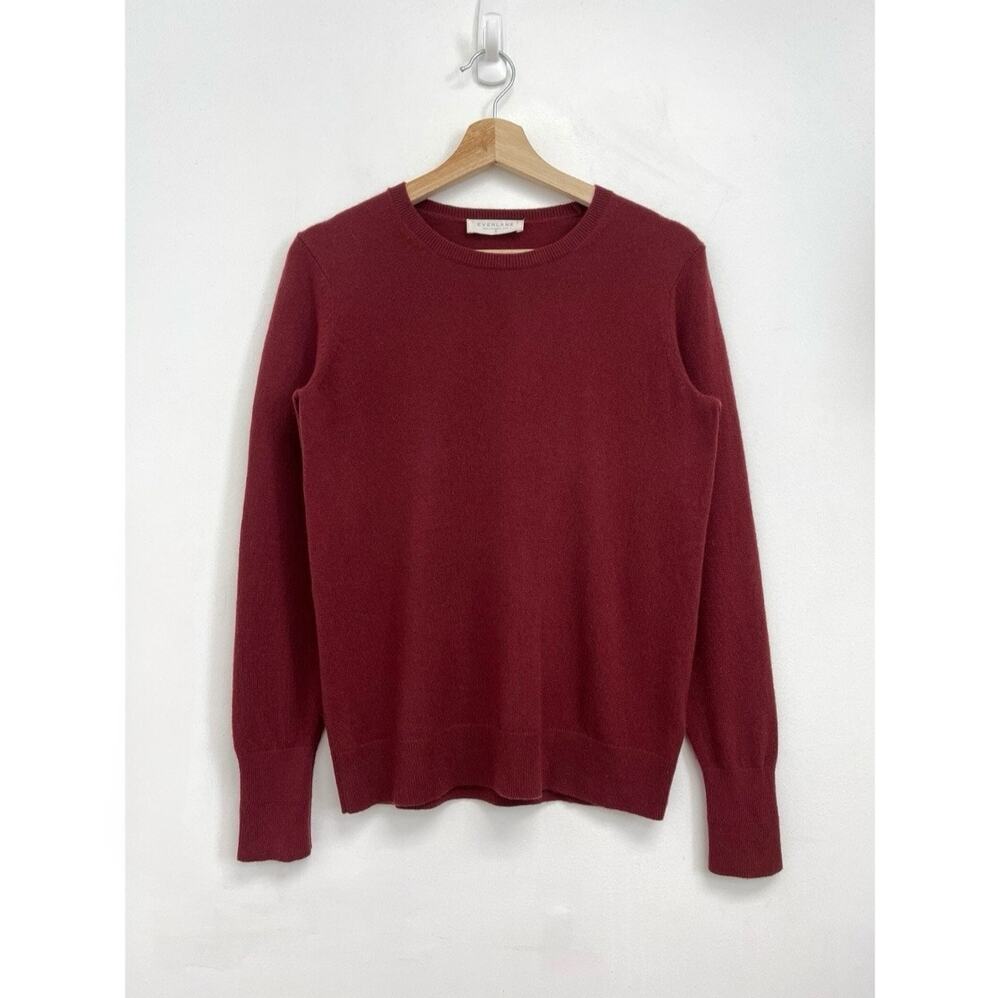 Everlane 100% Cashmere Crewneck Sweater  Carmine Fine Knit Soft Classic - Medium